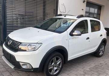 Dacia Sandero 136.000 km 8.900 &euro; Bruchsal-Heidelsheim 76646