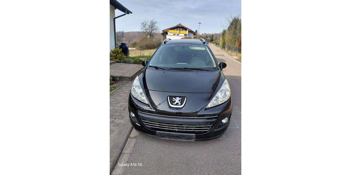 Peugeot 207 99.800 km 2.950 &euro; Leimen 69181