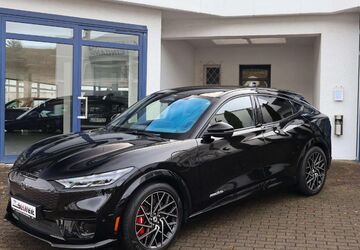 Ford Mustang Mach-E 31.500 km 40.850 &euro; Besigheim 74354