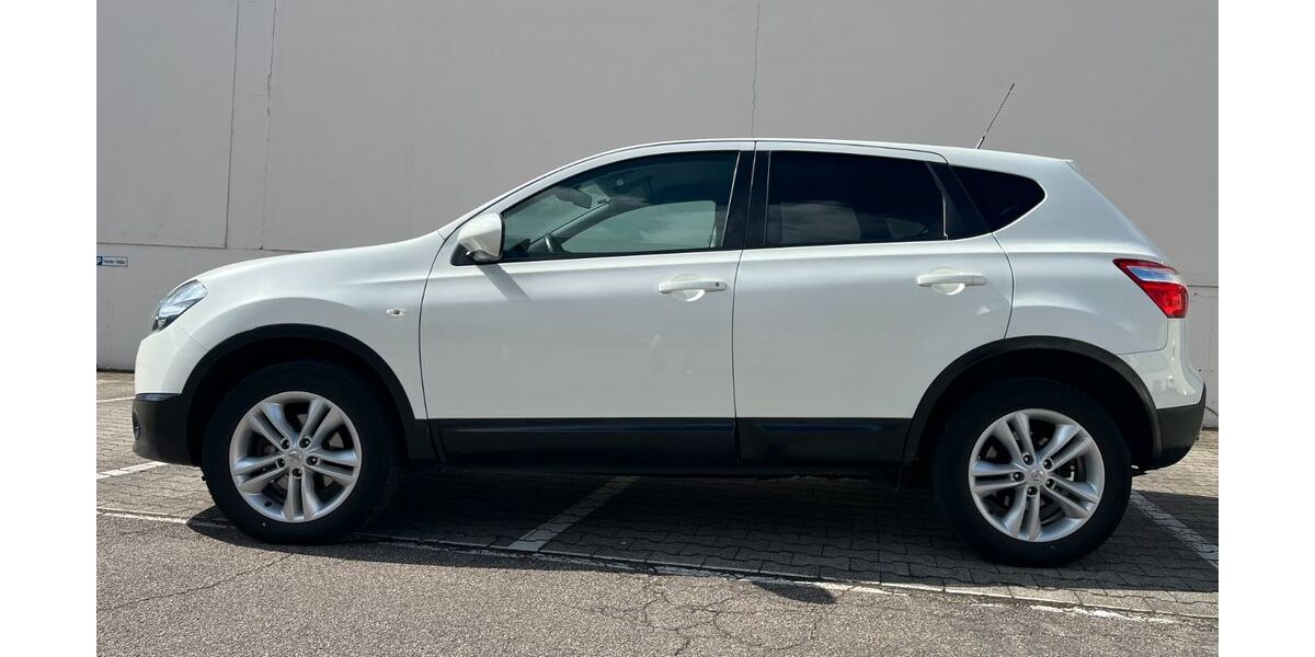 Nissan Qashqai 117.759 km 7.500 &euro; Heilbronn 74080