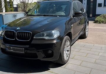 BMW X5 199.999 km 13.400 &euro; Karlsdorf-Neuthard 76689