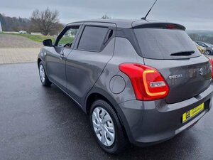 Suzuki Swift 1.2 Dualjet Hybrid Club AHK M+S 70.345 km 11.450 &euro; Obrigheim-Asbach 74847