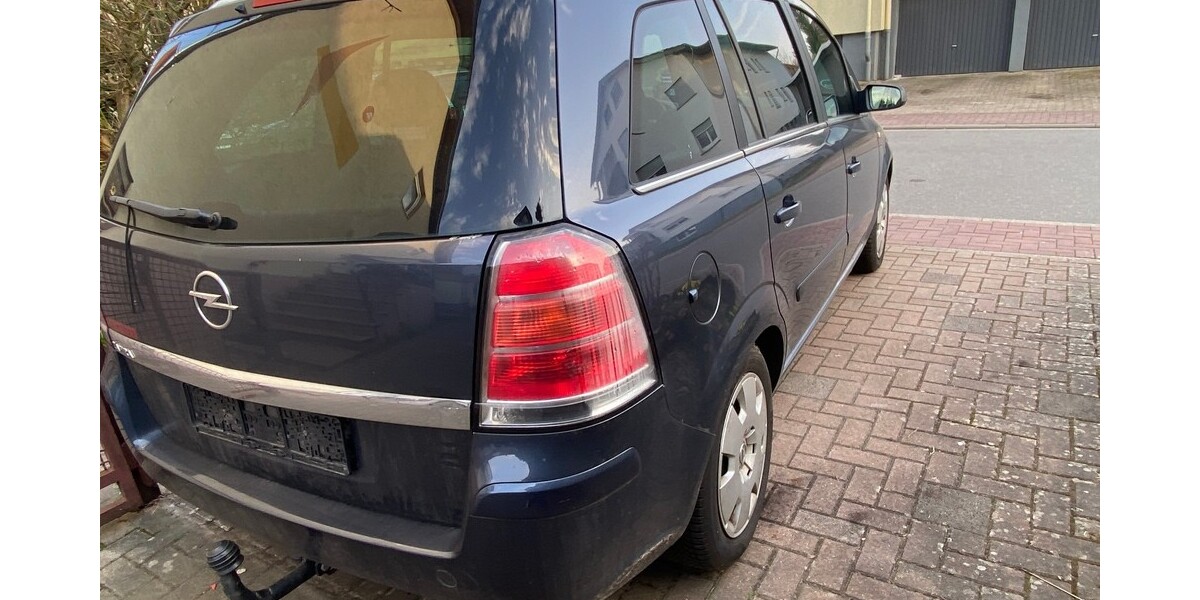 Opel Zafira B 240.607 km 1.250 &euro; Mauer 69256