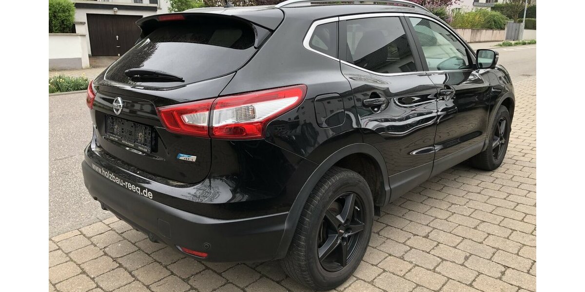 Nissan Qashqai 1.6 dCi Tekna 132.000 km 7.500 &euro; Neckarsulm 74172