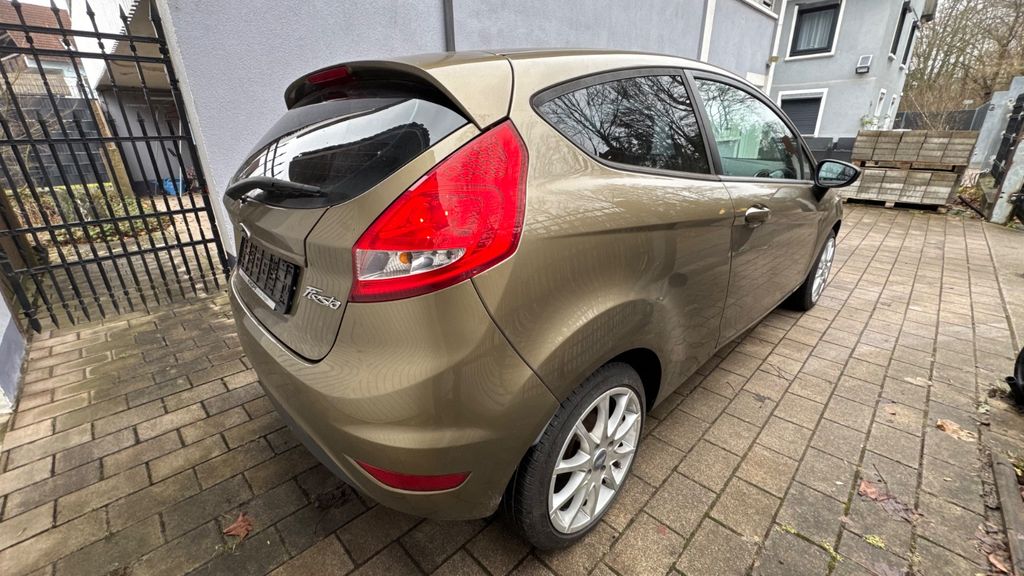 Ford Fiesta 203.355 km 3.250 &euro; Meckesheim 74909