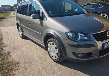 VW Touran 246.000 km 5.750 &euro; Güglingen 74363