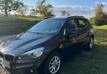 BMW 218 Active Tourer 114.000 km 13.200 &euro; Illingen 75428