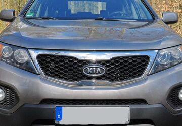 Kia Sorento 192.000 km 5.200 &euro; KÖNIGSBACH-STEIN 75203