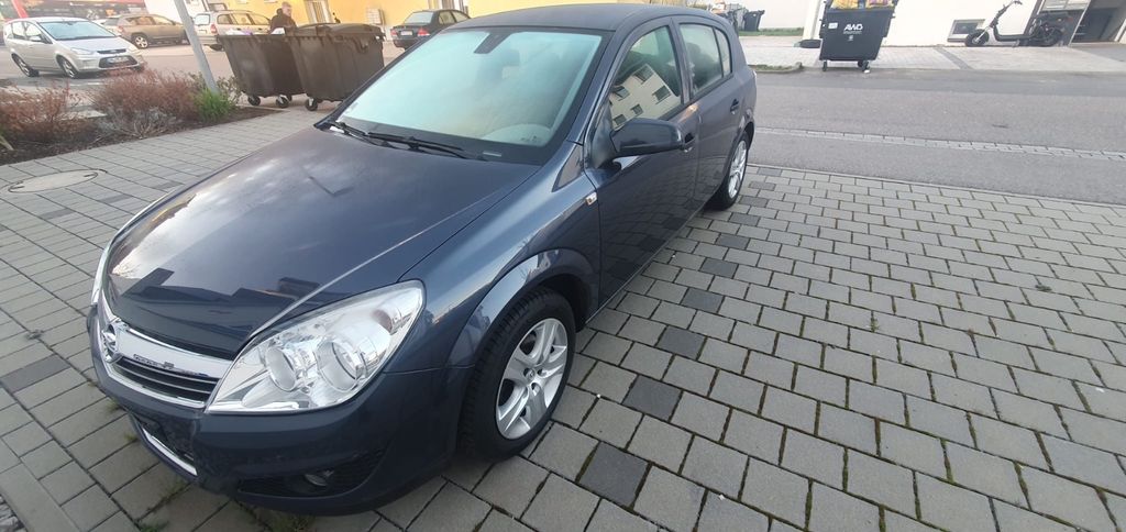 Opel Astra 135.500 km 4.500 &euro; Bad-Friedrichshall 74177