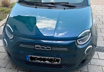 Fiat 500e 21.500 km 17.900 &euro; Cleebronn 74389