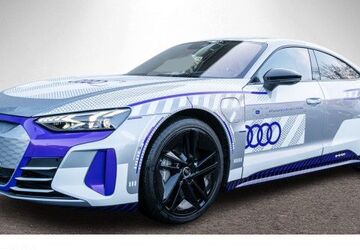 Audi RS e-tron GT 4.900 km 145.690 &euro; Heilbronn 74074