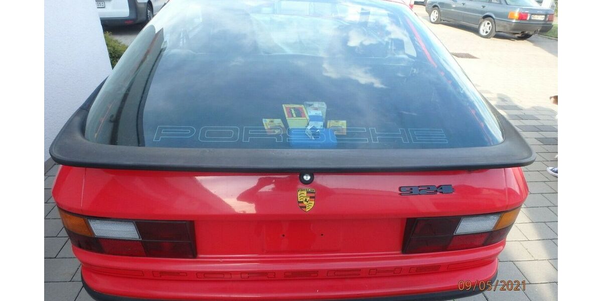 Porsche 924 71.761 km 14.500 &euro; Vaihingen/Enz 71665