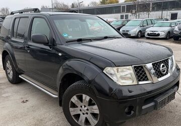 Nissan Pathfinder 330.000 km 4.000 &euro; Bruchsal 76646