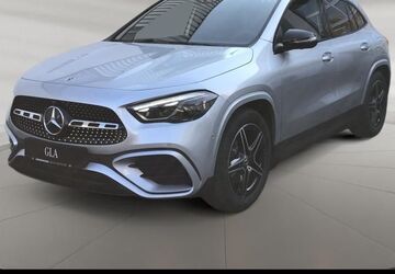 Mercedes-Benz GLA 200 28.381 km 41.379 &euro; Neckarsulm-Obereisesheim 74172