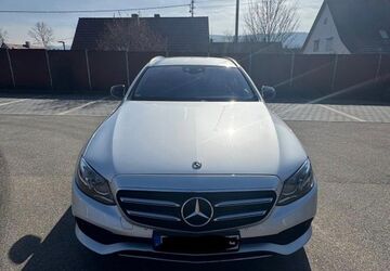 Mercedes-Benz E 220 199.854 km 20.000 &euro; Kleingartach 75031