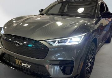 Ford Mustang Mach-E 9.500 km 54.130 &euro; Bietigheim-Bissingen 74321