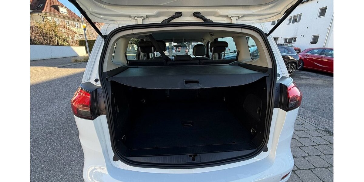 Opel Zafira Tourer Business Edition Navi 1. Hand 114.000 km 9.490 &euro; Neckarsulm 74172