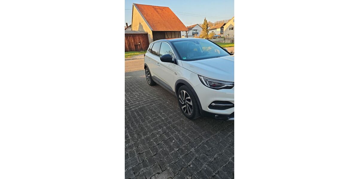 Opel Grandland (X) 100.900 km 12.500 &euro; Pfaffenhofen 74397