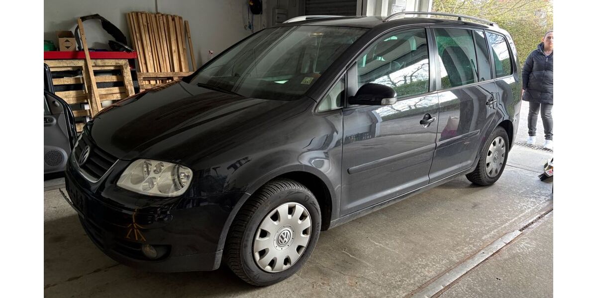 VW Touran 299.999 km 1.999 &euro; Bruchsal 76646